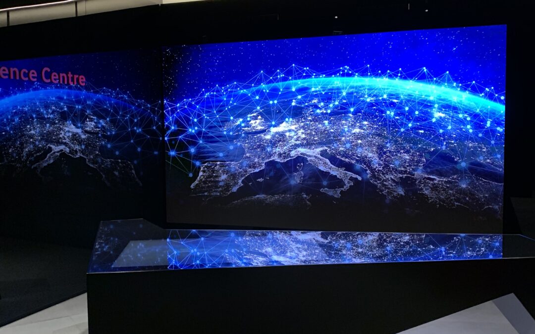 EXPERIENCE CENTER